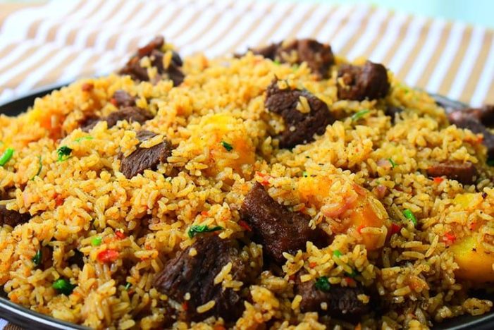 How To Prepare Pilau (Spiced Plain Rice Or Mixed With Vegetables, Meat or Chicken).