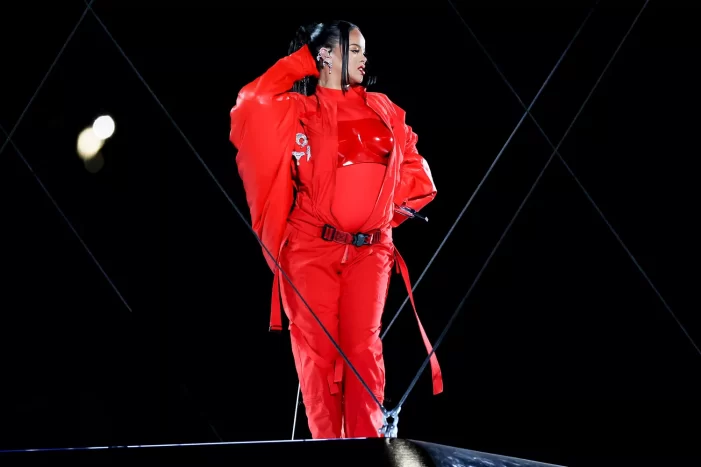 Rihanna reveals pregnancy during Super Bowl halftime performance