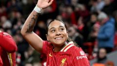 Arsenal poised to make Liverpool’s Smith first £1m female footballer
